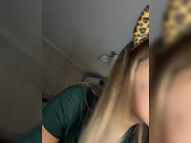 ValeriA98, en vivo ahora en BongaCams
