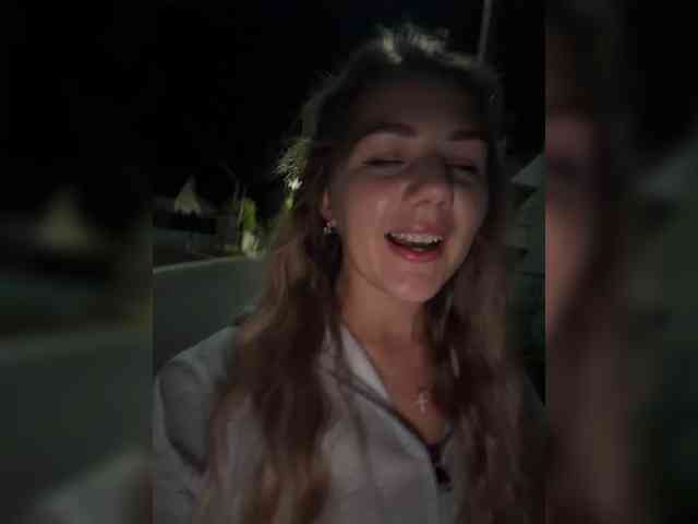 ValeriA98 webcam