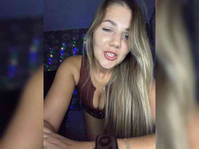 valeria98's live room