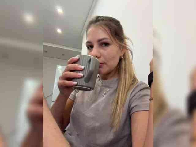 ValeriA98 webcam