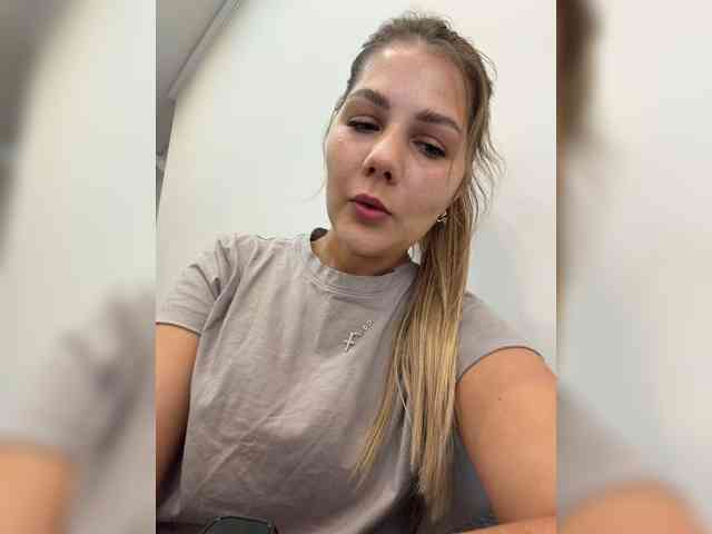 ValeriA98 webcam