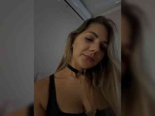 ValeriA98 Live Webcam on BongaCams