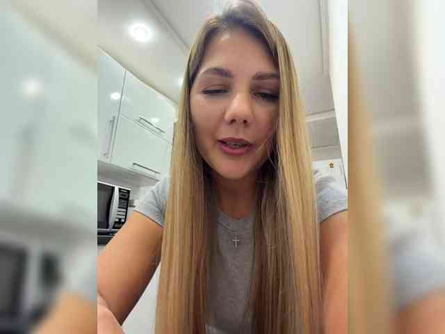ValeriA98 webcam