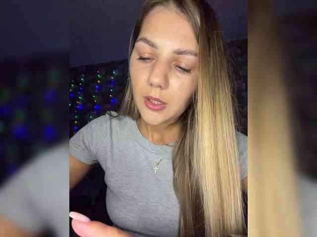 ValeriA98 webcam
