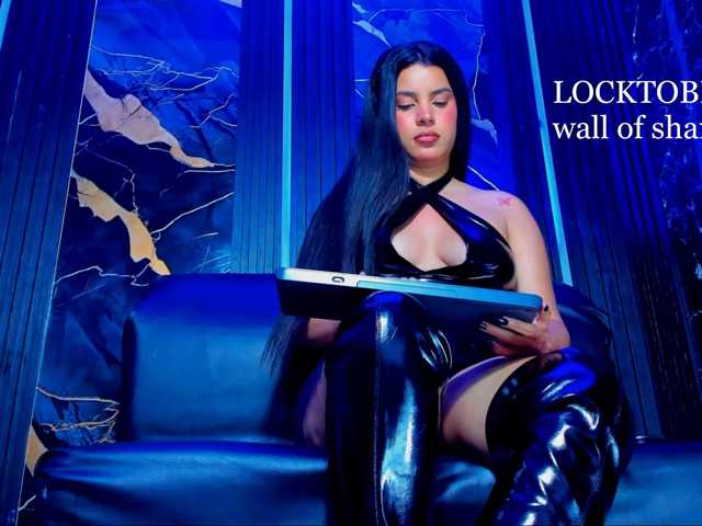 artemisastone live cam on BongaCams