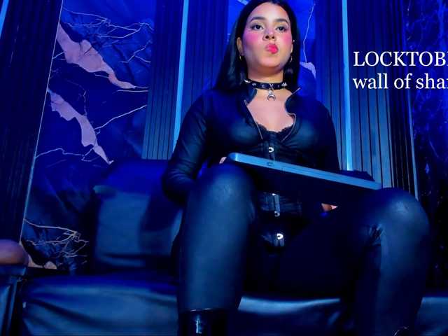 artemisastone live cam on BongaCams