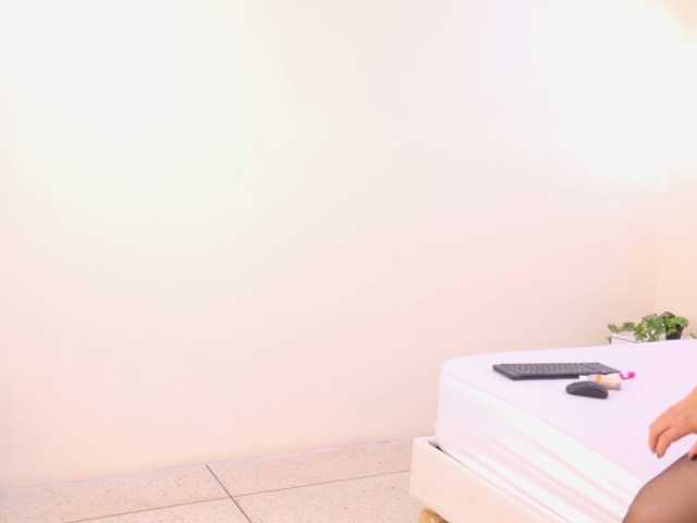 Hannaortiz live cam preview