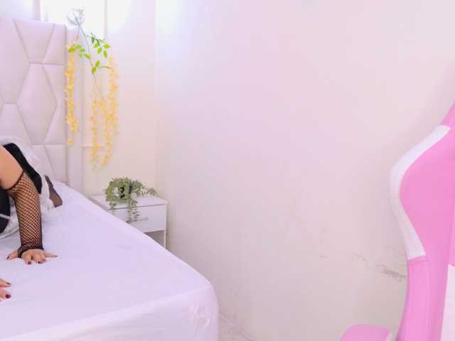 Hannaortiz live cam preview