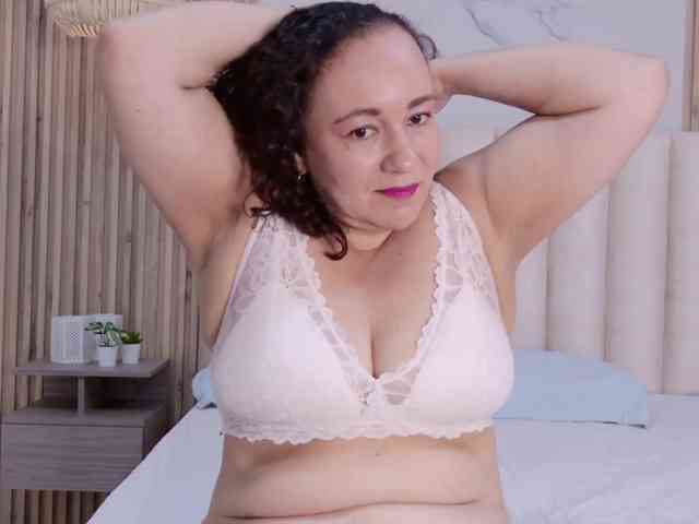 Hannaortiz webcam