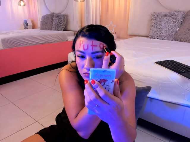 Valeriaa-Carteer live cam on BongaCams