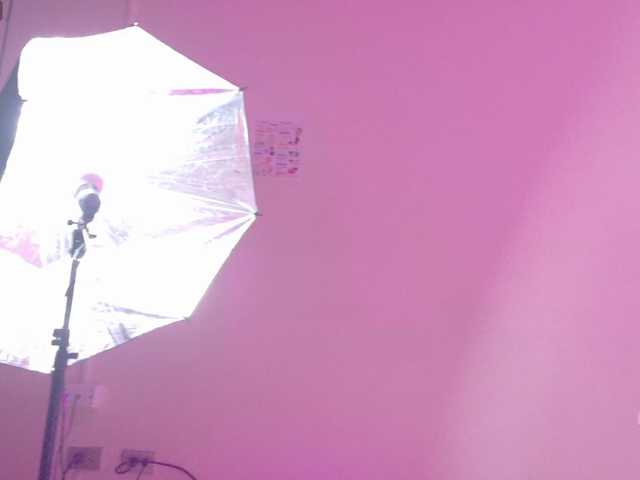 Catalina-Rosee, live now on BongaCams