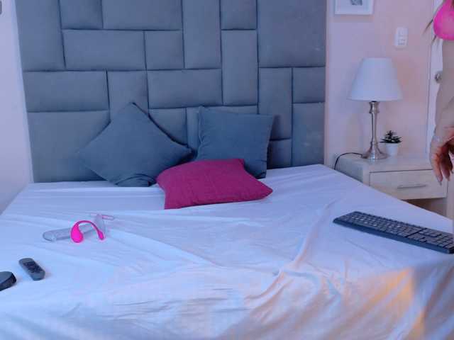 Catalina-Rosee live cam on BongaCams