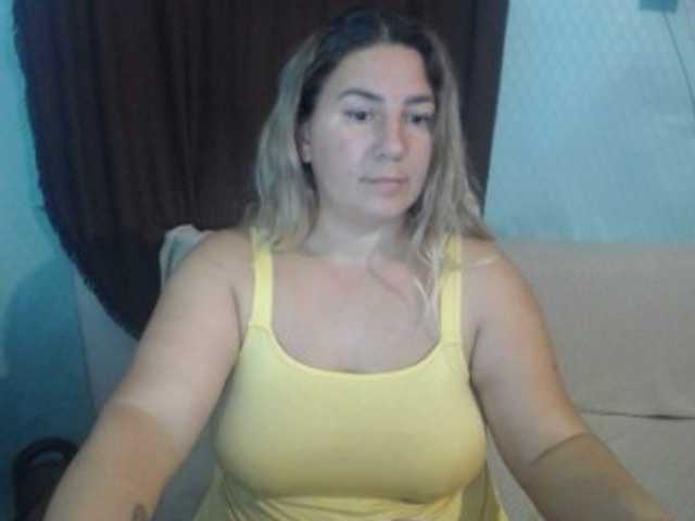 MissDi96 live cam on BongaCams