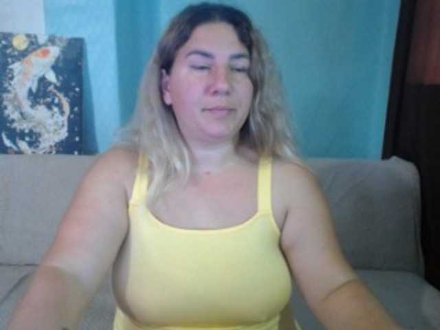 MissDi96 live cam on BongaCams