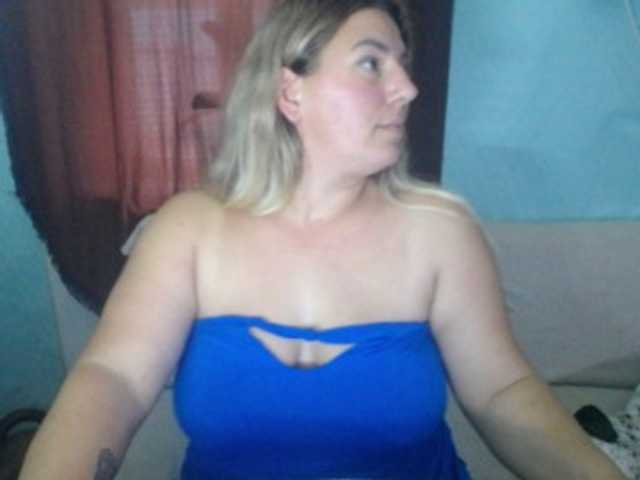 MissDi96 live cam on BongaCams
