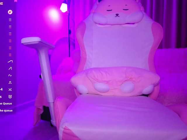 AyaseMomoxoxo live cam on BongaCams