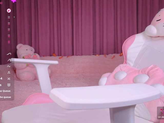 AyaseMomoxoxo live cam preview