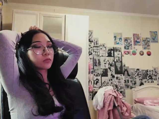 GlennaVandermeulen live cam on BongaCams