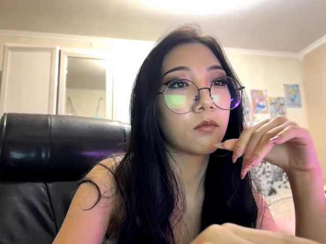 GlennaVandermeulen live cam on BongaCams