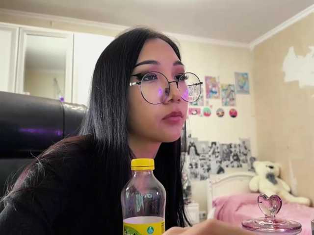 GlennaVandermeulen live cam on BongaCams