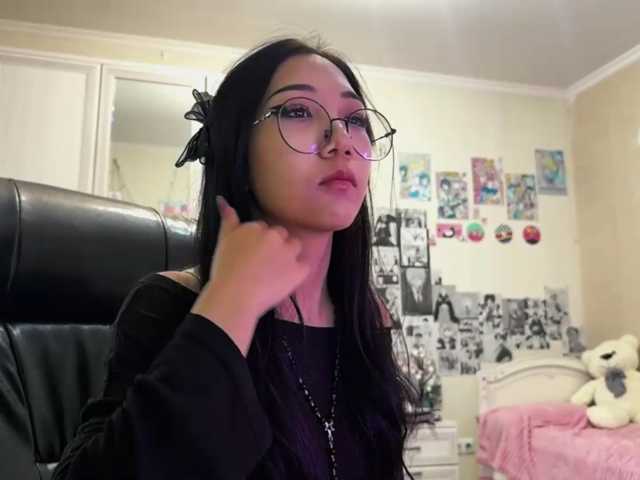GlennaVandermeulen live cam on BongaCams