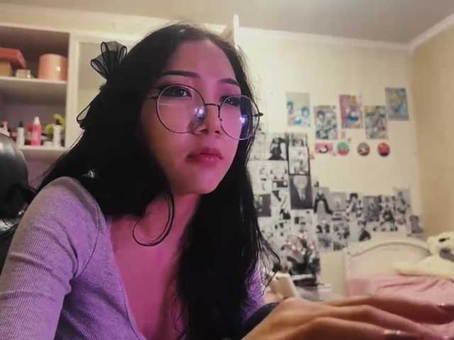 GlennaVandermeulen live cam on BongaCams