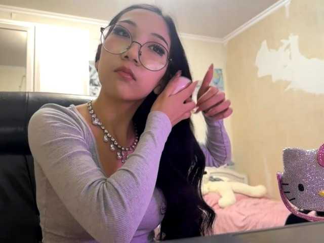 GlennaVandermeulen live cam on BongaCams