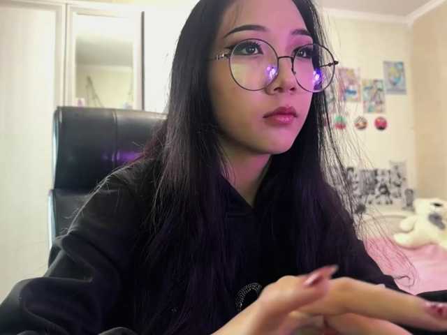 GlennaVandermeulen live cam on BongaCams