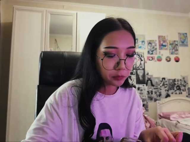 GlennaVandermeulen live cam on BongaCams