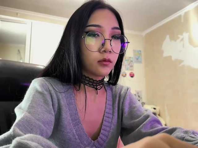 GlennaVandermeulen live cam on BongaCams