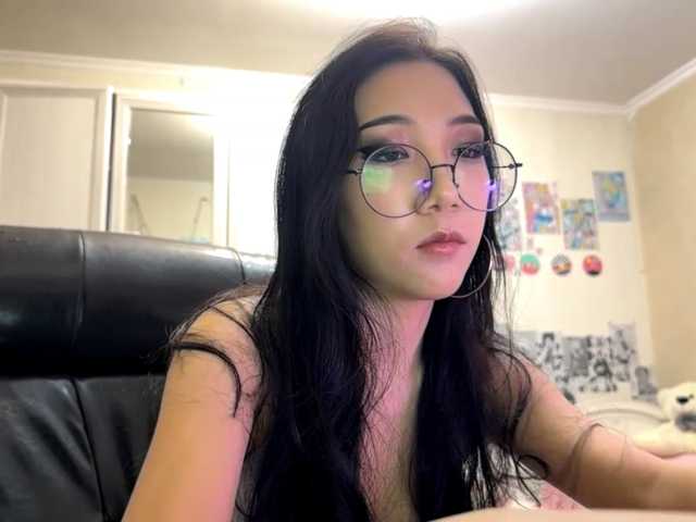 GlennaVandermeulen live cam on BongaCams