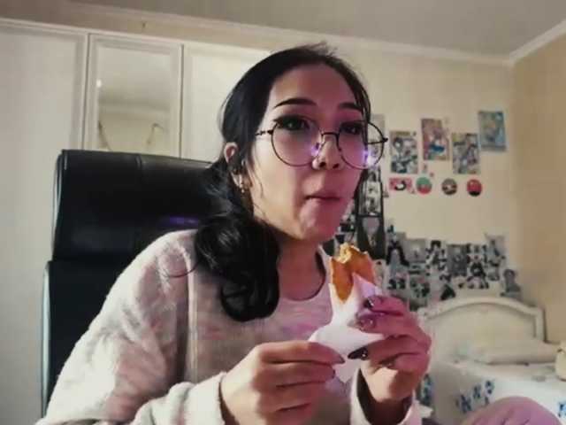 GlennaVandermeulen live cam on BongaCams
