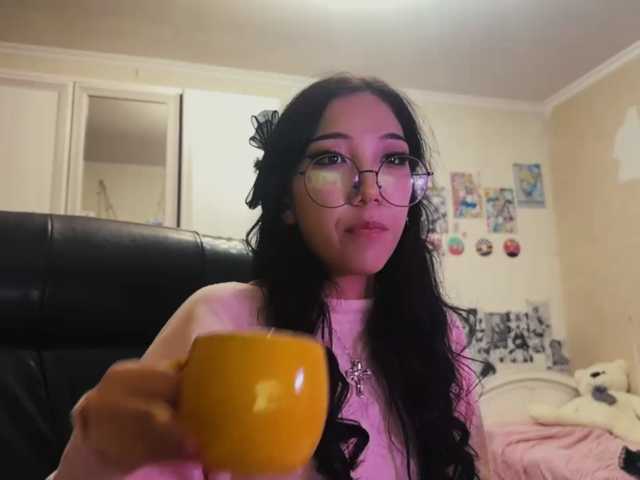 GlennaVandermeulen live cam on BongaCams