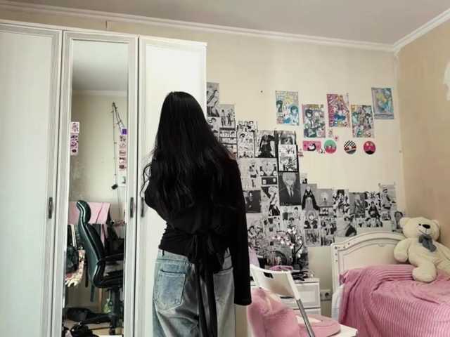 GlennaVandermeulen live cam on BongaCams