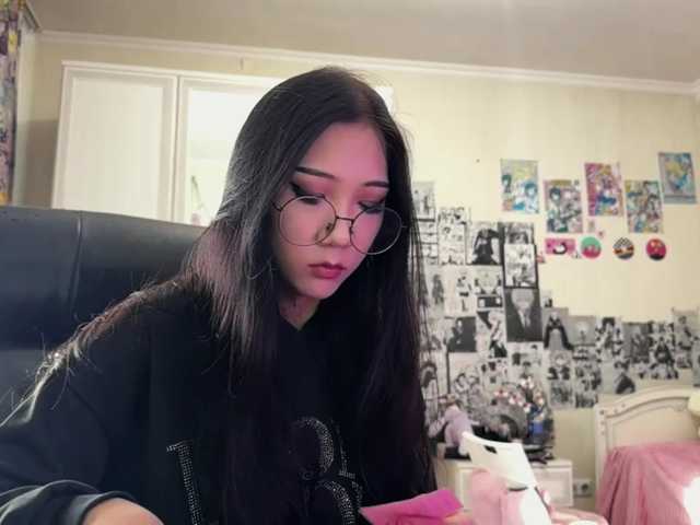 GlennaVandermeulen live cam on BongaCams