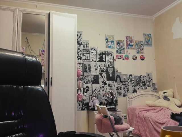 GlennaVandermeulen live cam on BongaCams