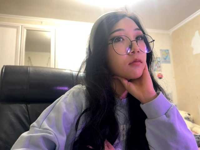 GlennaVandermeulen live cam on BongaCams