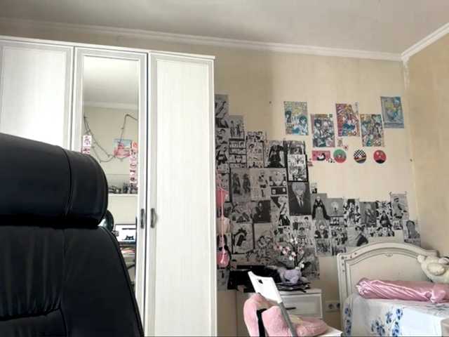 GlennaVandermeulen live cam on BongaCams