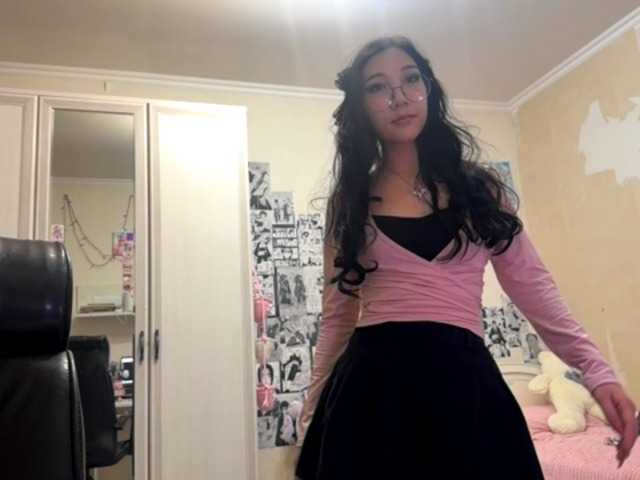 GlennaVandermeulen live cam on BongaCams
