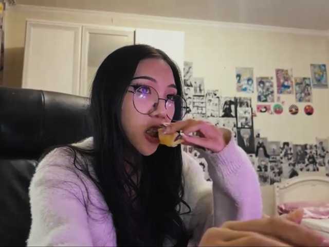 GlennaVandermeulen live cam on BongaCams
