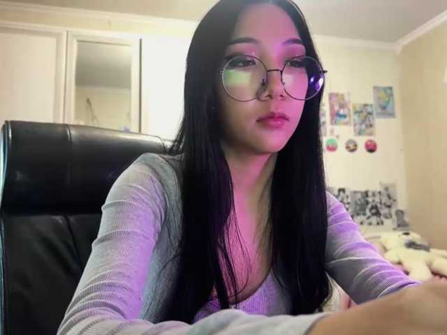 GlennaVandermeulen live cam on BongaCams