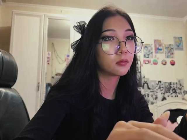 GlennaVandermeulen live cam on BongaCams