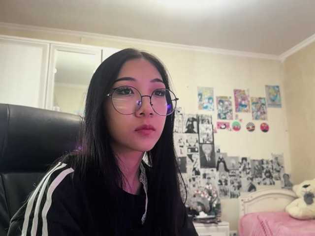 GlennaVandermeulen live cam on BongaCams