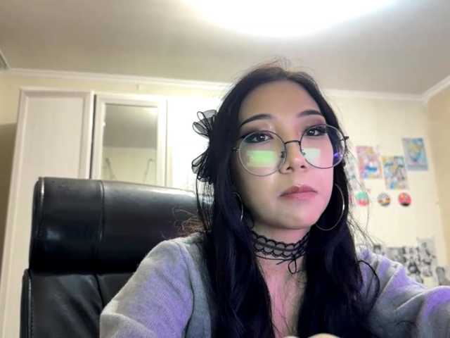 GlennaVandermeulen live cam on BongaCams