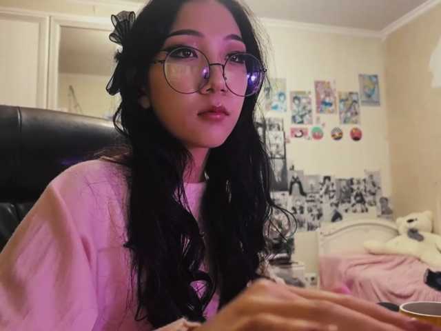 GlennaVandermeulen live cam on BongaCams