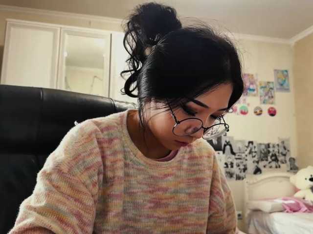 GlennaVandermeulen live cam on BongaCams