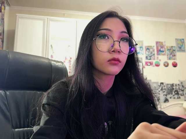 GlennaVandermeulen live cam on BongaCams
