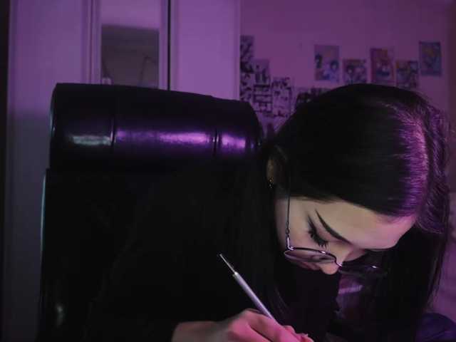 GlennaVandermeulen live cam on BongaCams