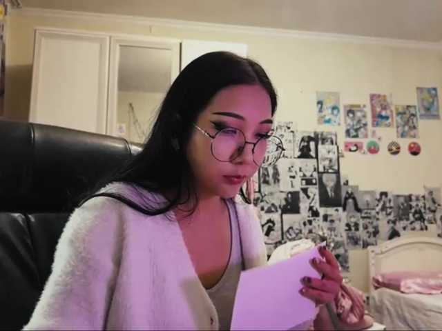 GlennaVandermeulen live cam on BongaCams