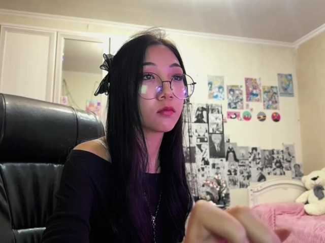 GlennaVandermeulen, live now on BongaCams